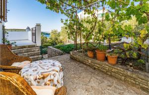 Two-Bedroom Apartment In Necujam