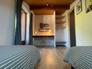 Appartements Cozy 2 bedroom apartment in ski resort, panoramic lake view : Appartement 2 Chambres