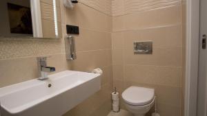 Apartment CONTINENTS nearby Main Train and Bus Station