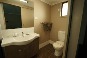 Bluestone Motor Inn
