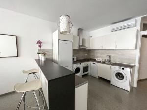 Amplio apartamento en Av. Carlos Haya