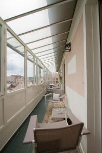 Large 5 rooms in the city center