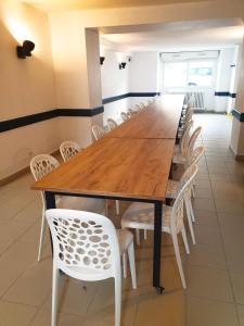 Hotels Coliwork Le Saint Romain : photos des chambres