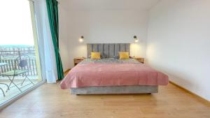 DreamView Apartment with private parking