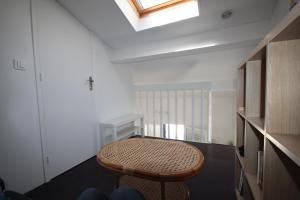 Maison dangle climatisée dans résidence avec piscine commune , 4 couchages , 400 m de la plage de PORTIRAGNE LRJP121