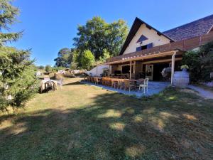 Chalets Stacaravan 4 of 6 persoons - Camping Le Soustran : photos des chambres