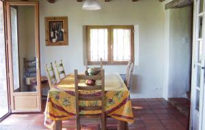 Maisons de vacances Beautiful Home In Gonfaron With 4 Bedrooms, Wifi And Private Swimming Pool : photos des chambres