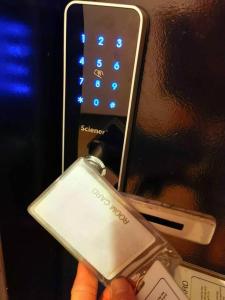 Almas Suites Cozy Muji Netflix 100mbps By STAY