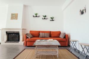 Best Houses 05 - The Best Location