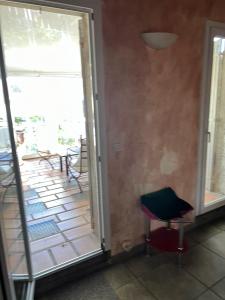 Maisons de vacances La maison sur la place dans la vieille ville Aigues Mortes : photos des chambres