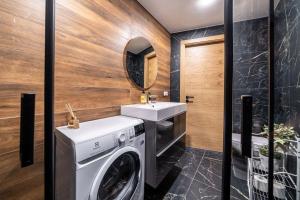 NEW Loft with rooftop terrace in the Old Town Riga