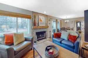 Eagle River's Charmer - Eagle