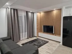 Golden Cosmopolis - Tunarii