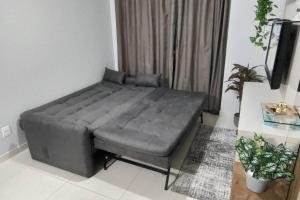 1 Apto em Canasvieiras 2 quadras mar e no centro edf camila