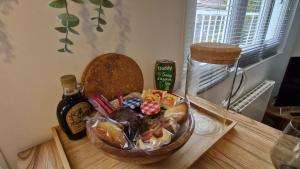 Beau studio très calme, parking privée gratuit, Netflix, Wifi