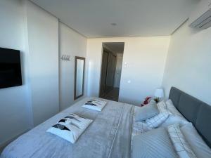 Ocean Garden Sunset Apartment - heated swimming pool Free WIFI