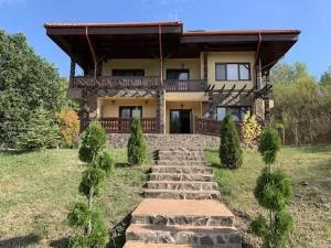 Pensiunea Sasha - Măcăreşti