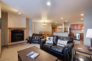 Zephyr Mountain Lodge Value-Rated 2508