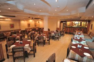 Jullundur Hotel & Restaurant