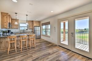 Dog-Friendly Apartment ~ 32 Mi to Fort Worth!