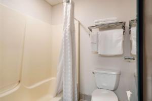 Business Queen Room -Non-Smoking room in Best Western Lock Haven