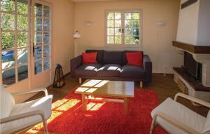 Awesome Home In Lamalou Les Bains
