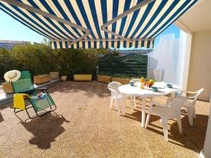 Appartement 3P, Terrasse, 6 Pers, Piscine, Garage, Proche Plage et Commerces - FR-1-307-94