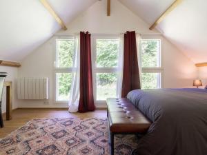 Maison neuve à Grust pour 12 personnes, 4 chambres, WIFI, parking, linge et ménage inclus - FR-1-402-110