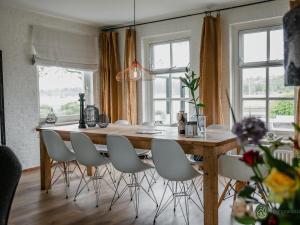 Forest Cottage Near Leenderbos