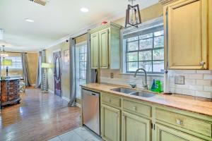 Charming Lafayette Home about 5 Mi to Downtown!