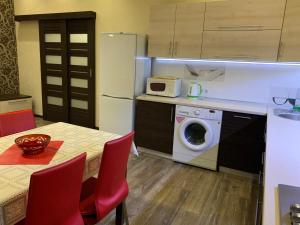 2-х комн квартира в новом элитном доме в центральном районе города