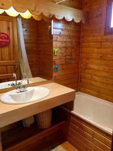 Chalets Magnifique chalet 7 pers devant les pistes : photos des chambres