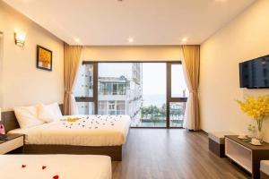 Phòng Deluxe Hướng biển (Sea View Deluxe Room)