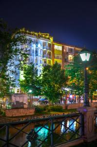 Ada Life Hotel