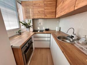 The Goldie Apartment