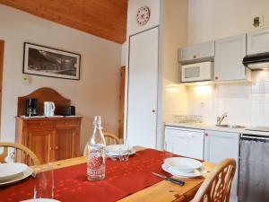 Appartements Appartement Samoens, 3 pieces, 6 personnes - FR-1-624-103 : photos des chambres