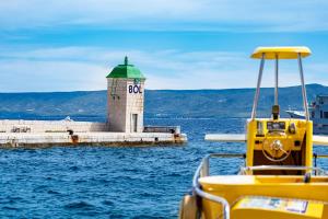 Duplex Two-Bedroom Apartment with Terrace and Sea View room in Apartments and Rooms Azzurra