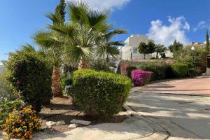 Eden Heights - Chlorakas Paphos - Sea View Luxury 2 Bed Apt By Yiota