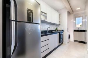 Mario Guilherme - Apto - 303 - Lindo apartamento condomínio de alto padrão com piscina e academia.