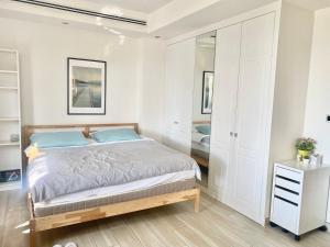 Lusail City Doha Qatar Love Bedroom with living room
