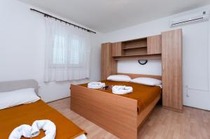 Apartments Mirko R