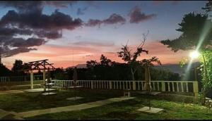 Happy Sunsets Inn