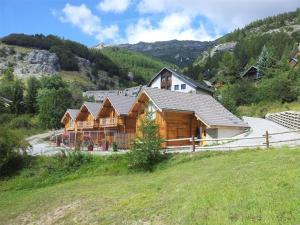 Chalets Chalet Saint-Michel-de-Chaillol, 3 pieces, 6 personnes - FR-1-393-16 : photos des chambres