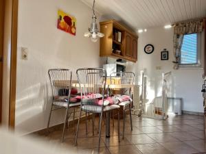 "Elbparadies" Ferienhaus am Niegripper See mit Pool