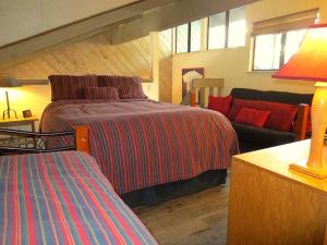 2 Bedrooms Premium Condos