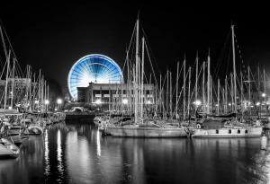 Appartements L'atelier Chic - Wifi fibre - Parking privee - Balcon - NETFLIX : photos des chambres