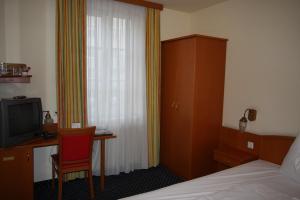Budget Single Room room in Suite Hotel 900 m zur Oper