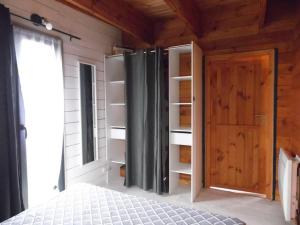 Chalets Chalet cosy climatise avec parking et Internet : photos des chambres