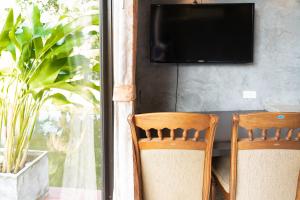 Anodard Phuket, Nai Yang Beach