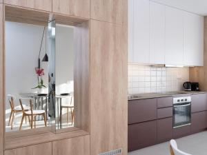 Evans Luxurious Apartment 3